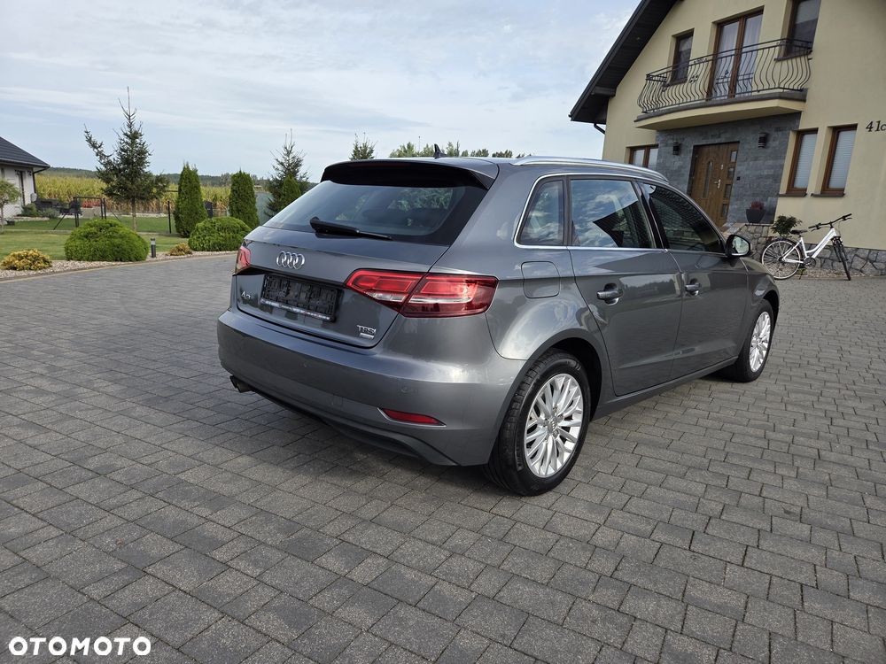 Audi A3 Sportback - 6
