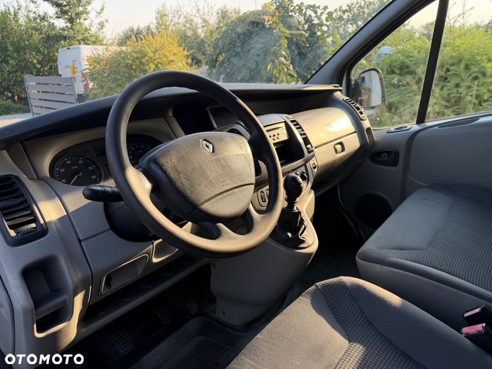 Renault Trafic - 8