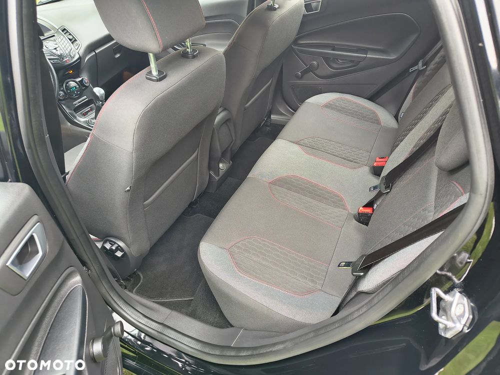 Ford Fiesta 1.0 EcoBoost ST-Line - 11
