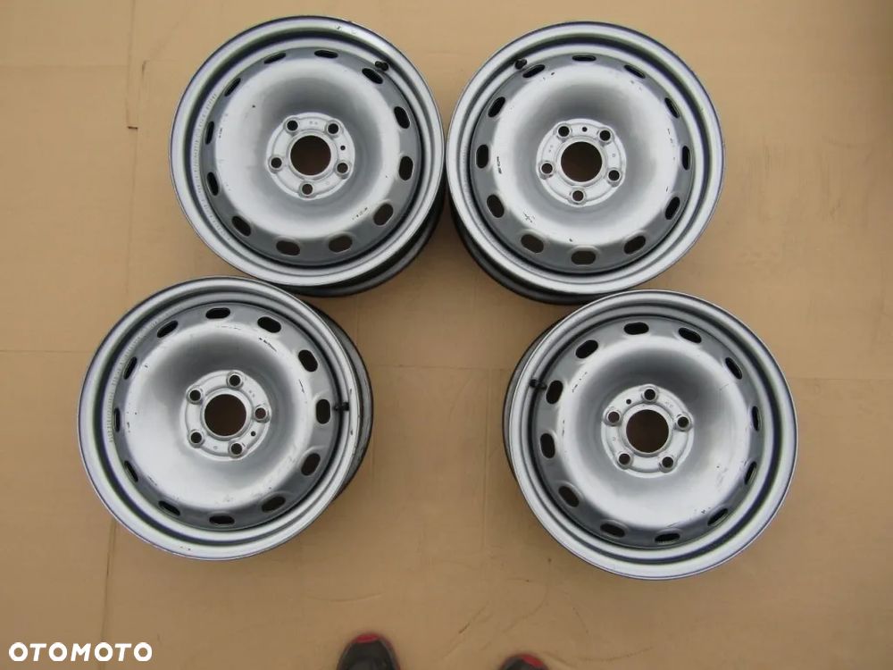 4x Felgi 16 Renault Trafic III Opel Vivaro II 6j 5x114,3 ET50 - 10