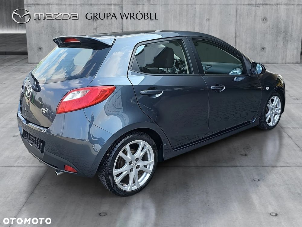 Mazda 2 - 5