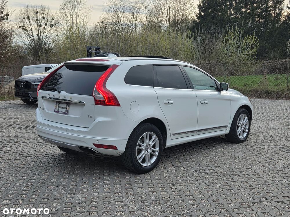 Volvo XC 60 T5 Drive-E Summum - 3