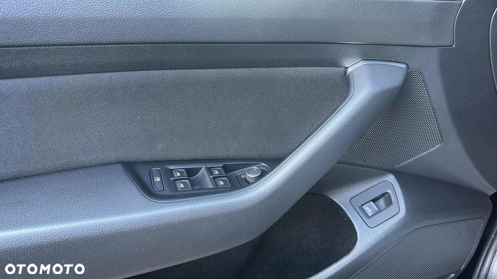 Volkswagen Passat 1.5 TSI EVO Business DSG - 31