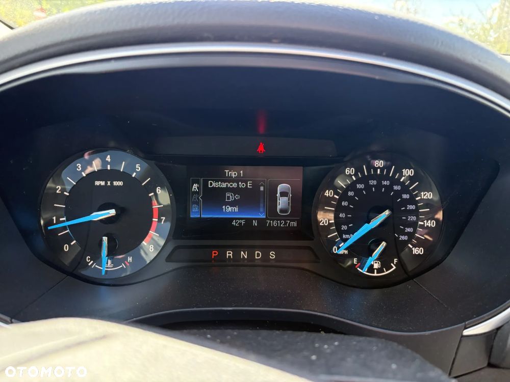 Ford Fusion - 11