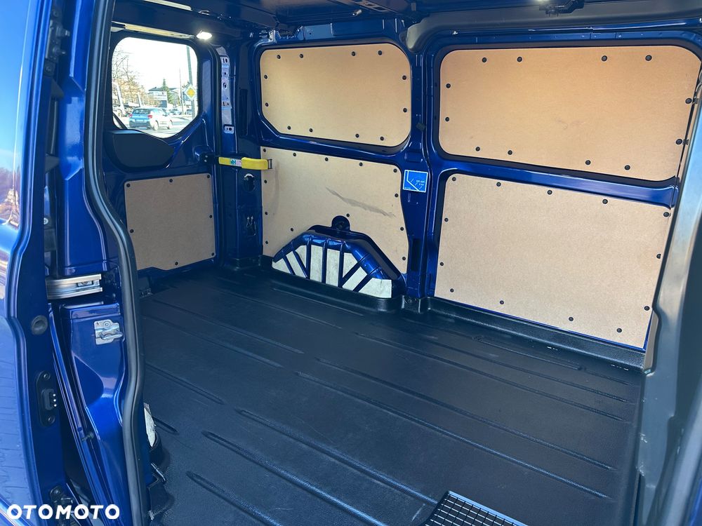 Ford TRANSIT CUSTOM - 28