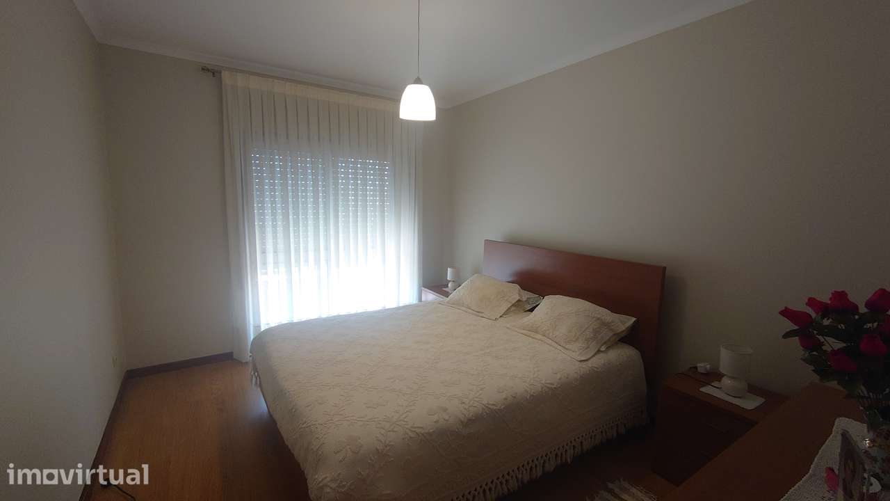 Arrendo apartamento T2 mobilado junto ao metro - Grande imagem: 4/5