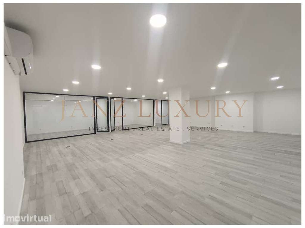 Espaço Renovado em Zona Privilegiada - Ideal para Escritório ou Ate... - Grande imagem: 2/18