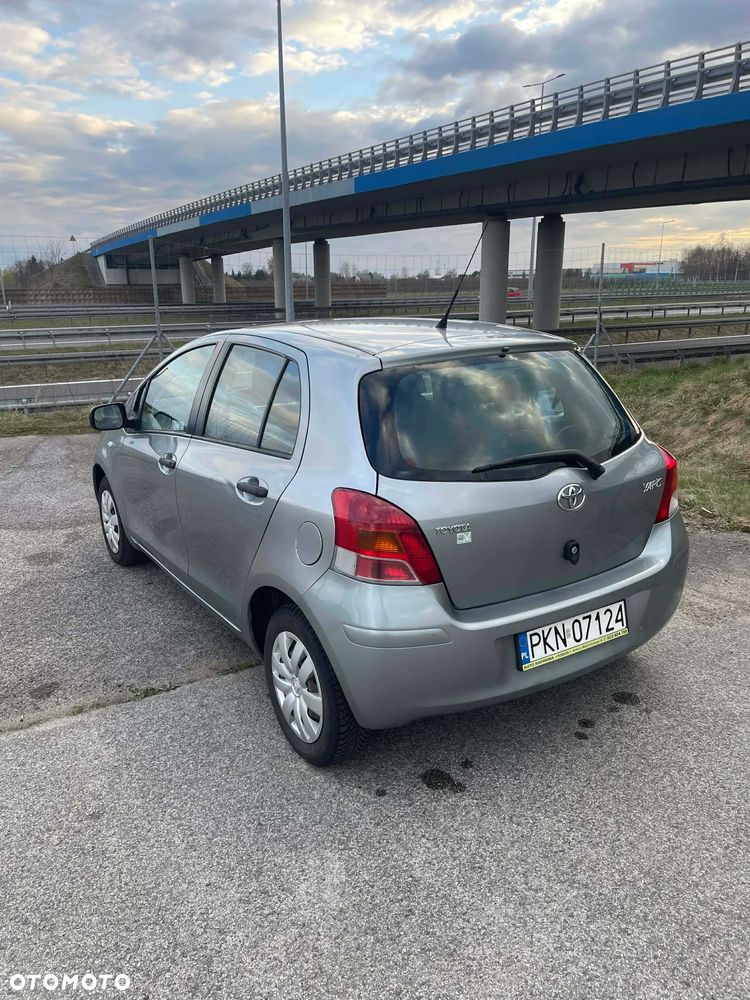 Toyota Yaris 1.0 Terra - 1