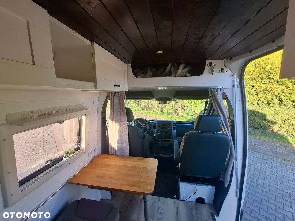 Volkswagen CRAFTER - 9