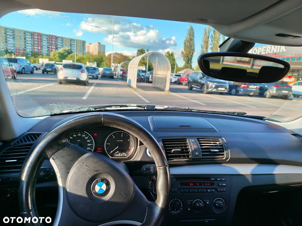 BMW Seria 1 - 22