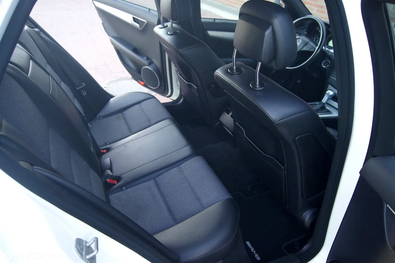 Mercedes-Benz Klasa C 180 T Kompressor Automatik Avantgarde - 13