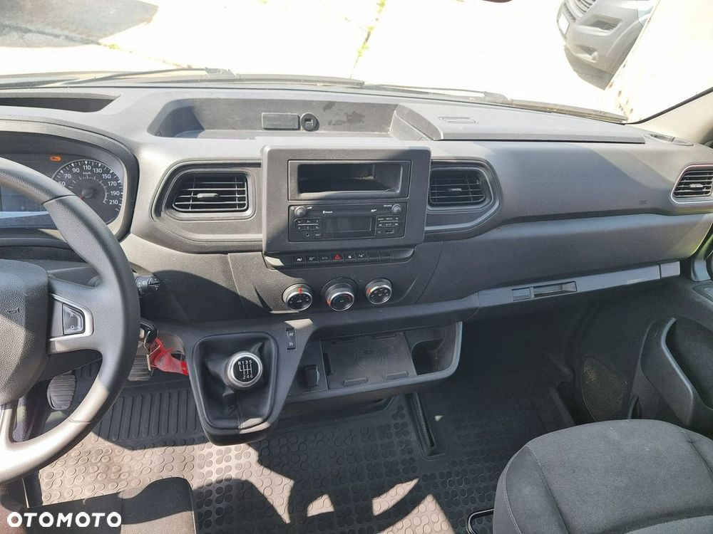 Renault Master - 15