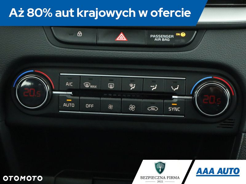 Kia Ceed - 10