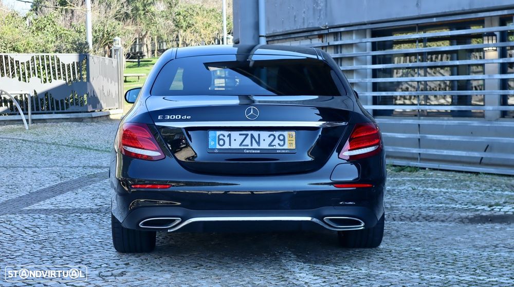 Mercedes-Benz E 300 de AMG Line - 16