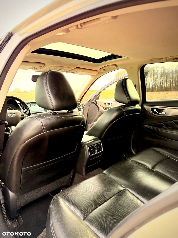 Infiniti Q50 - 13