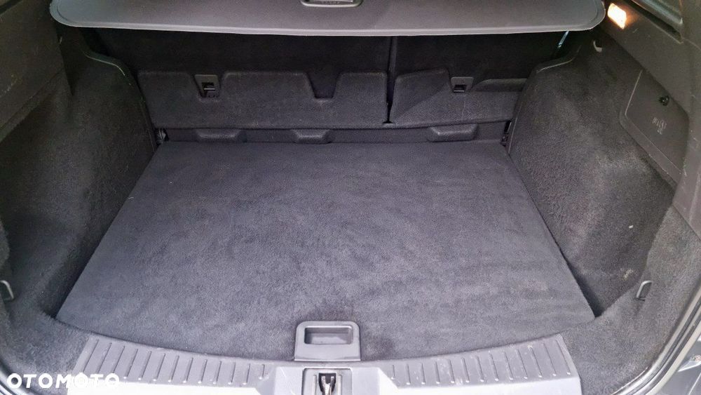 Ford Kuga - 21