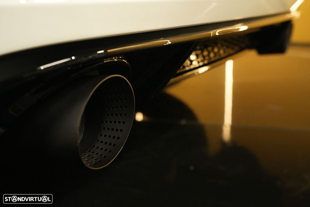 VW Golf 2.0 TSI GTI DSG - 17