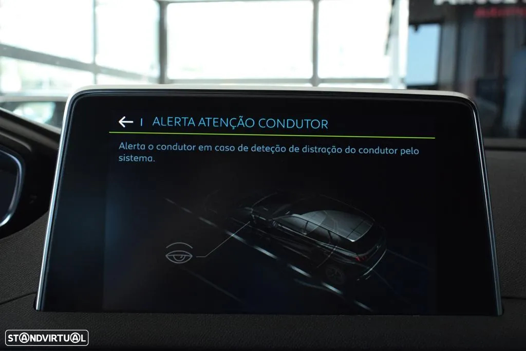 Peugeot 3008 1.6 Hybrid4 GT e-EAT8 - 34