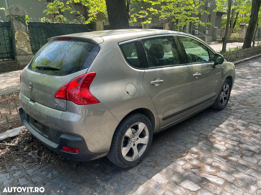 Dezmembrez Peugeot 3008 bej auriu 2011 diesel HDI - 7
