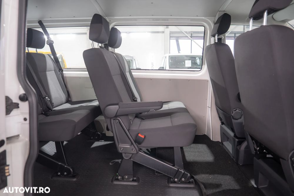 Volkswagen Transporter - 18