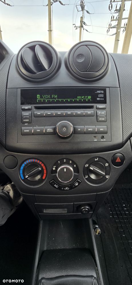 Chevrolet Aveo - 5