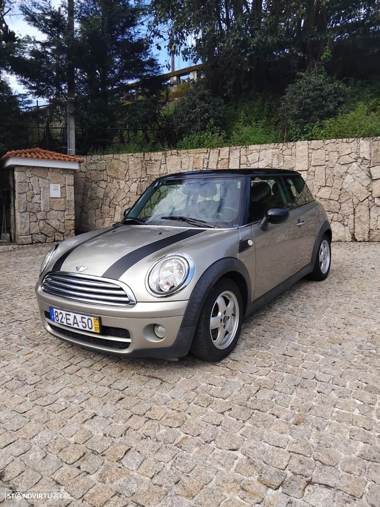 MINI 3 Portas Cooper D - 1
