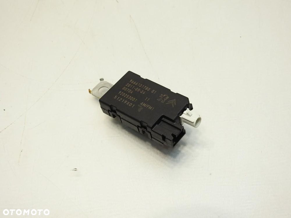 WZMACNIACZ ANTENY PEUGEOT 508 I 9666101780 - 7