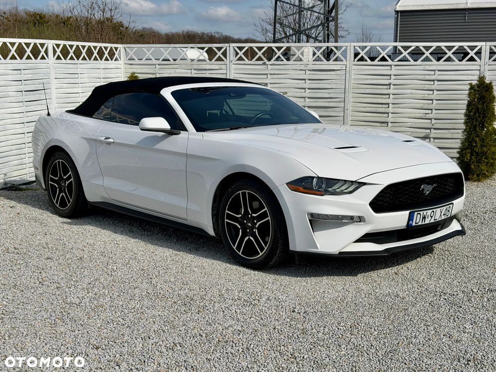 Ford Mustang Cabrio 2.3 Eco Boost - 34