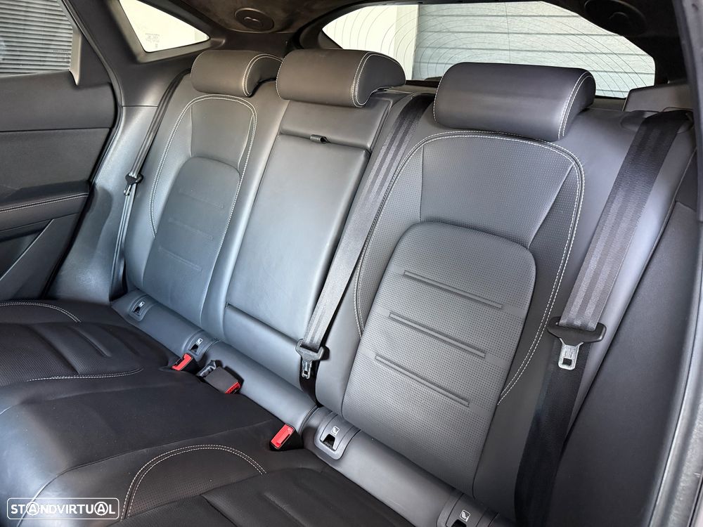 Jaguar E-Pace 1.5 P300e R-Dynamic HSE AWD Aut. - 31