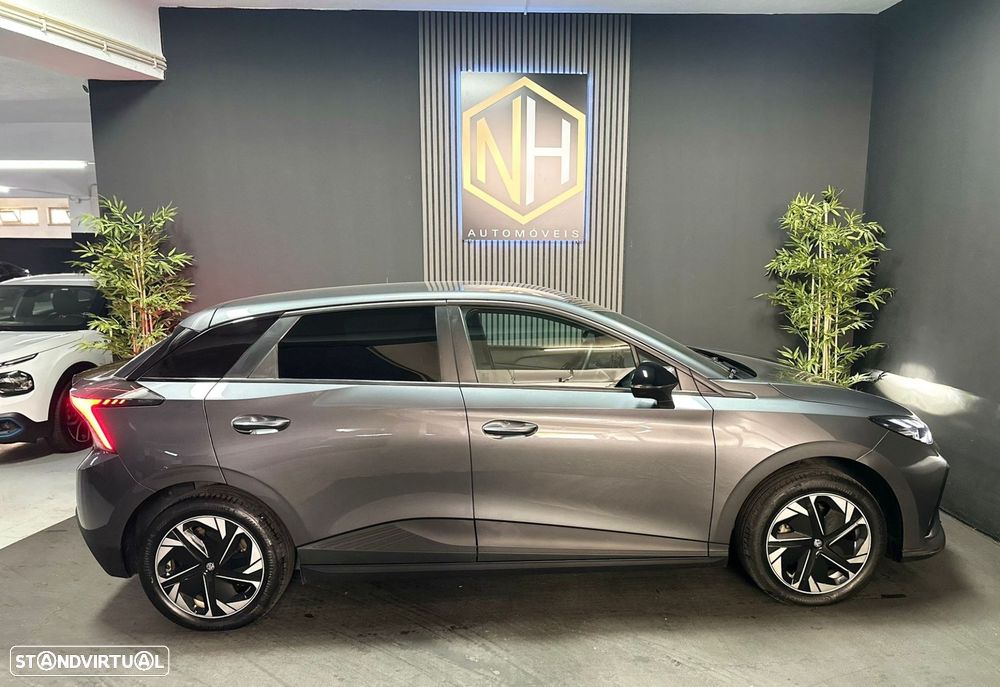 MG MG4 64 kWh Luxury - 6