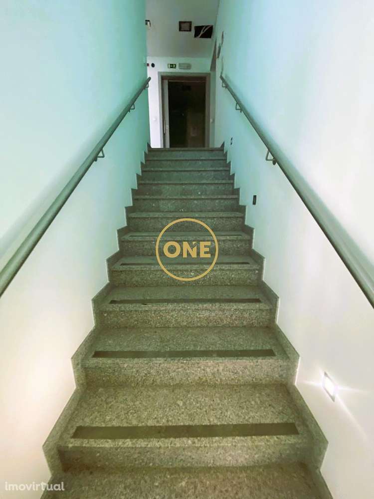 Excelente  Duplex  T2 + 1  com Espaço Exterior - Grande imagem: 5/16