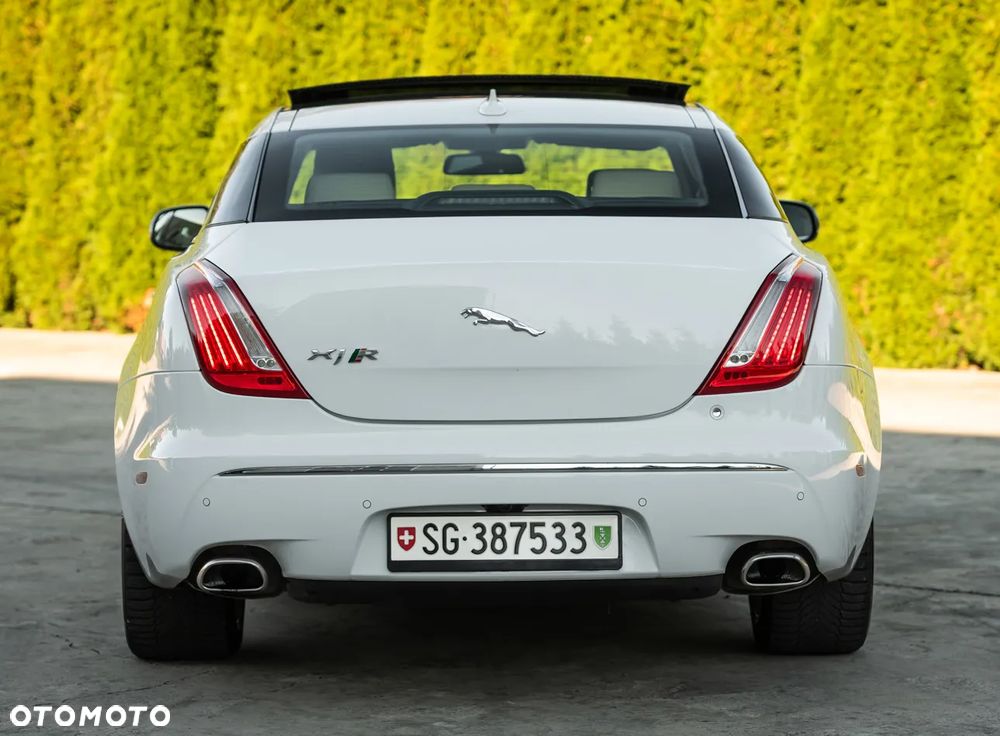 Jaguar XJ 3.0 V6 Kompressor AWD R-Sport - 12