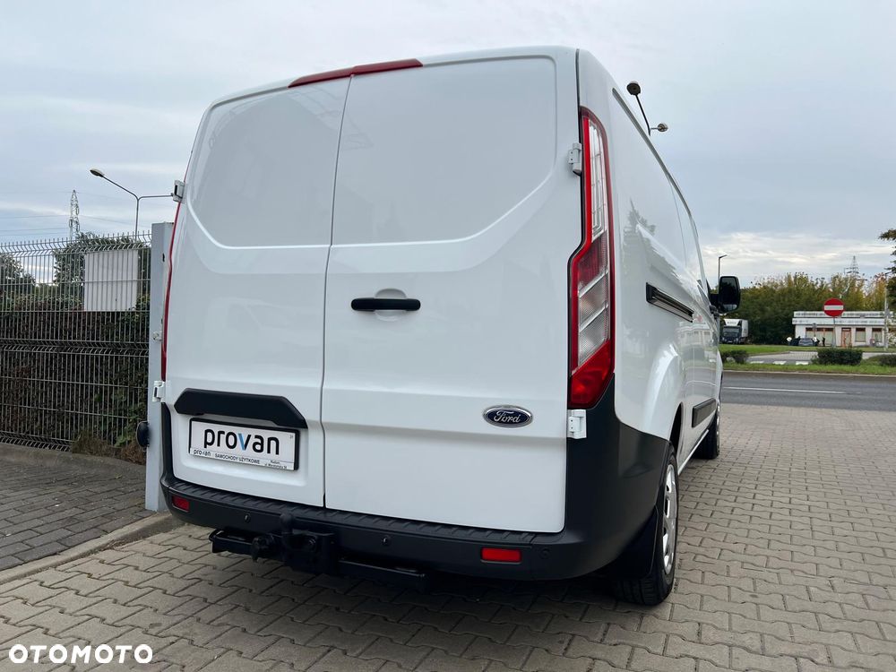 Ford TRANSIT CUSTOM L2H1 2,0 TDCI 130KM BEZWYPADKOWY - 19