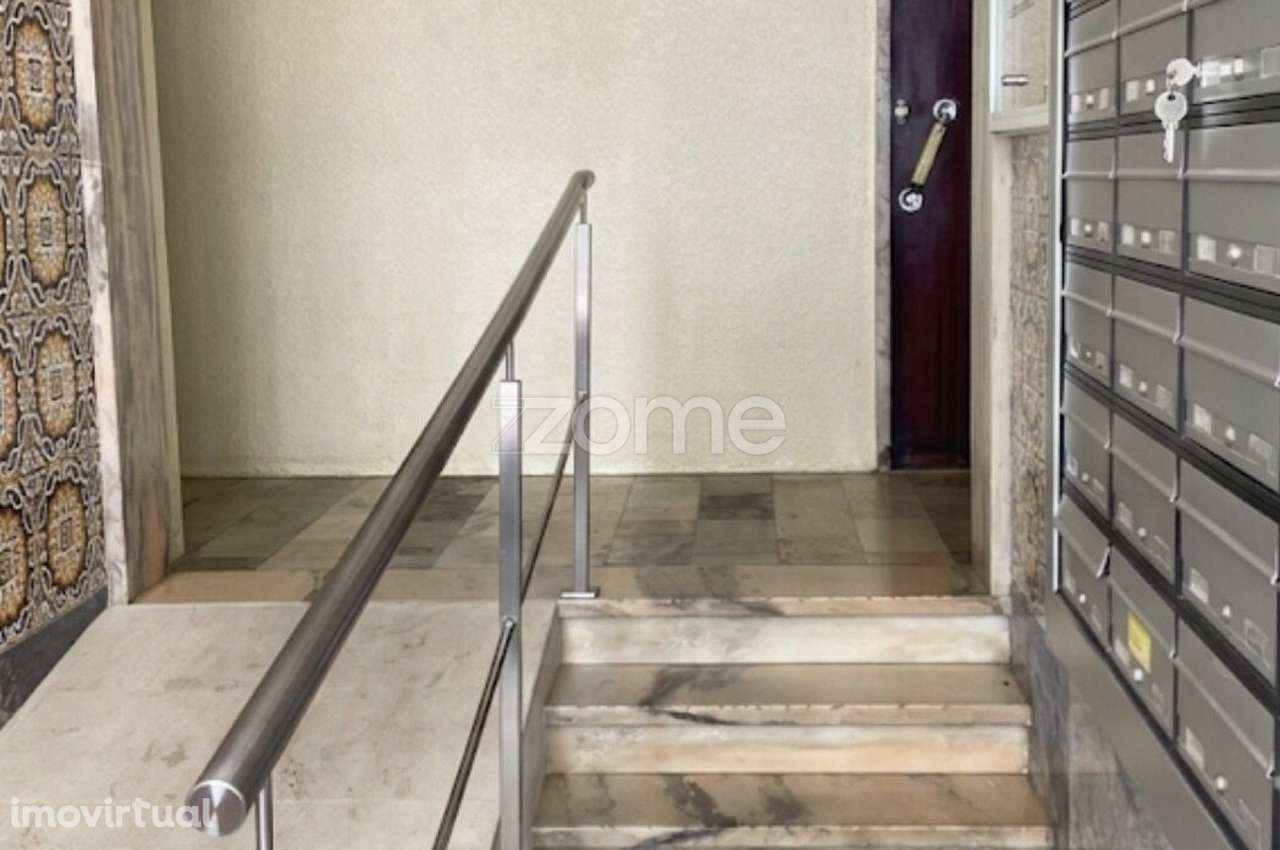 T0 em Paço de Arcos - Grande imagem: 4/15