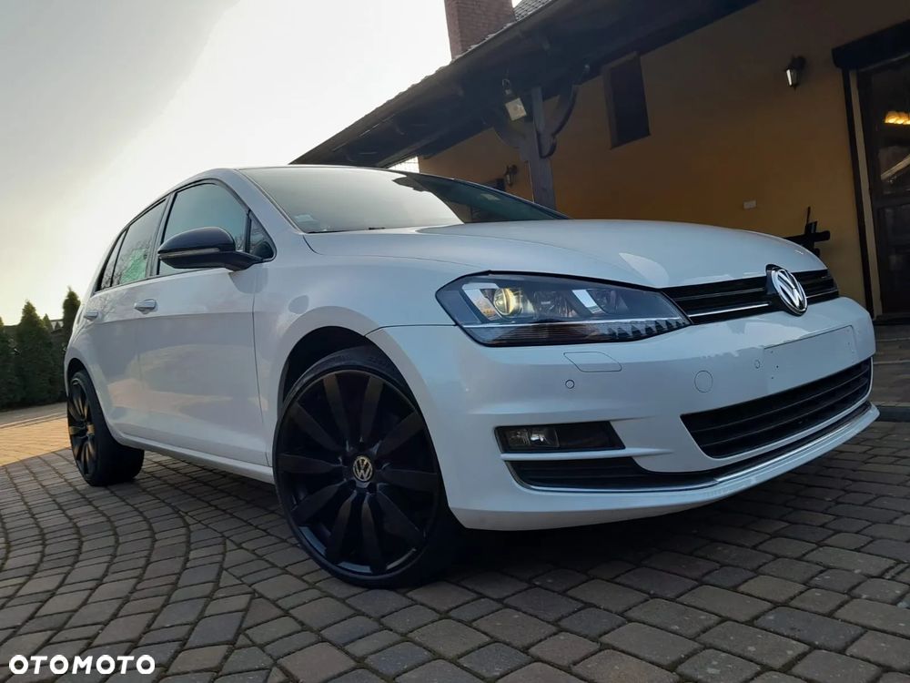 Volkswagen Golf - 5