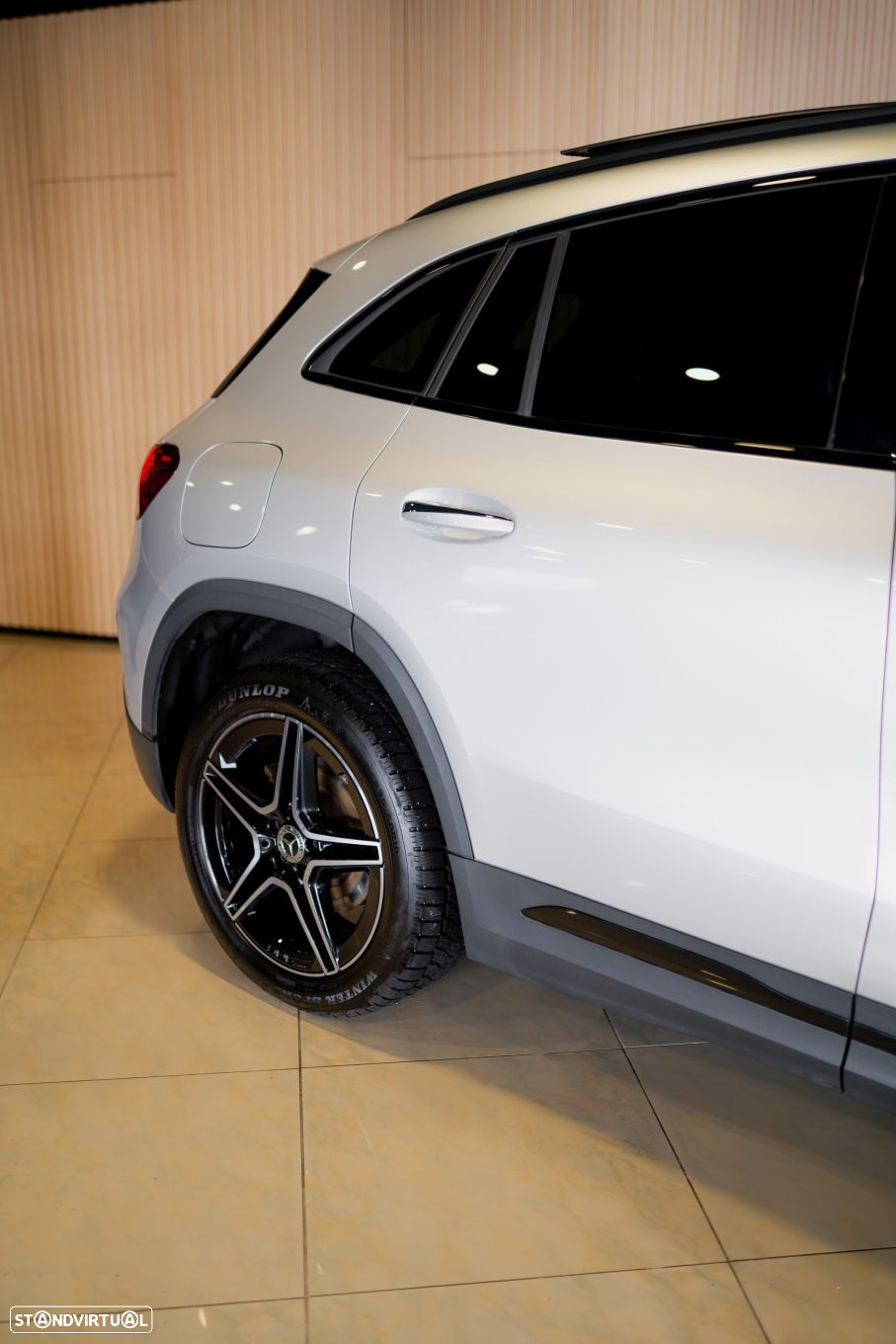 Mercedes-Benz GLA 250 e AMG Line - 16