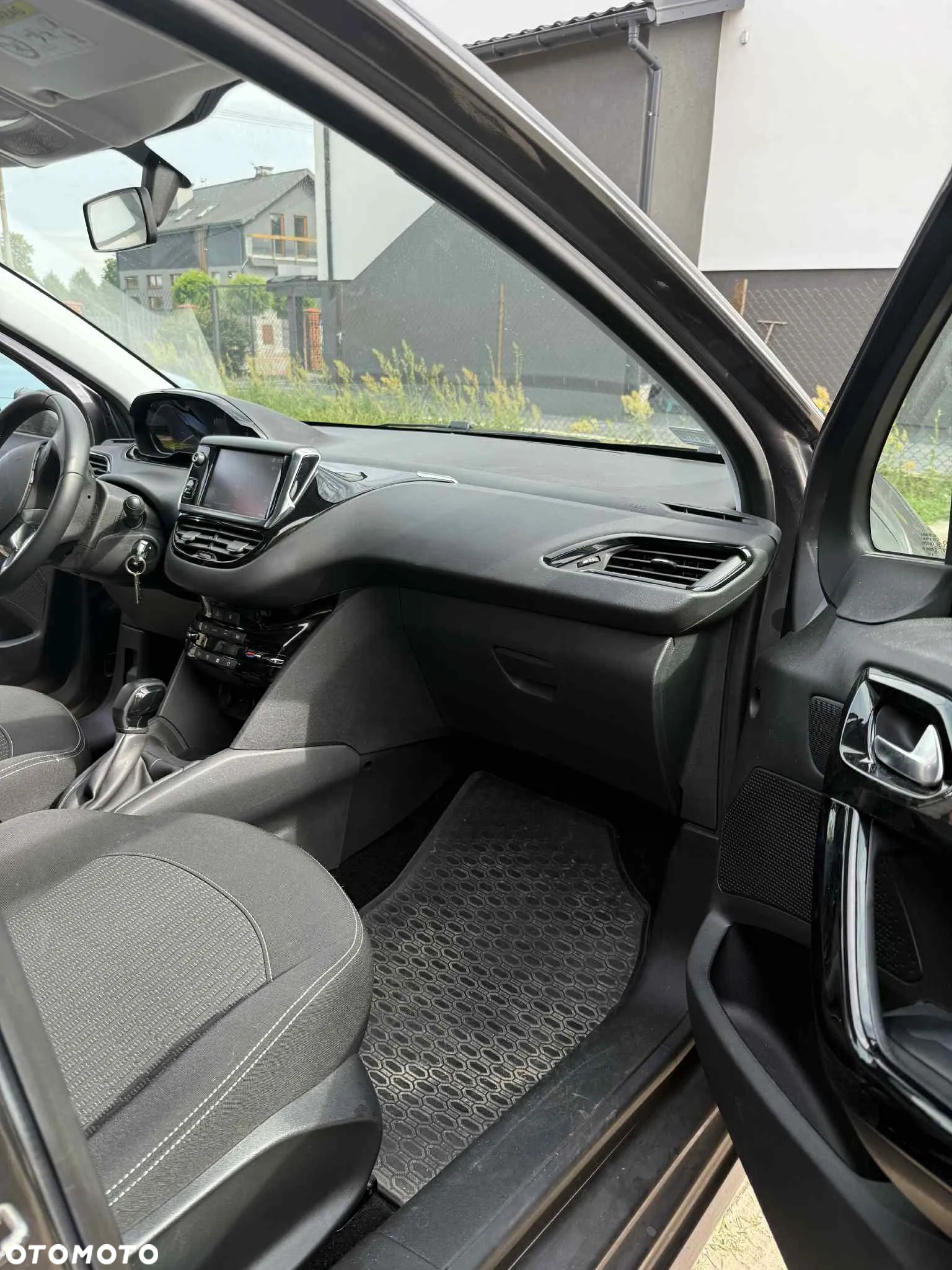 Peugeot 208 1.2 PureTech Active - 8