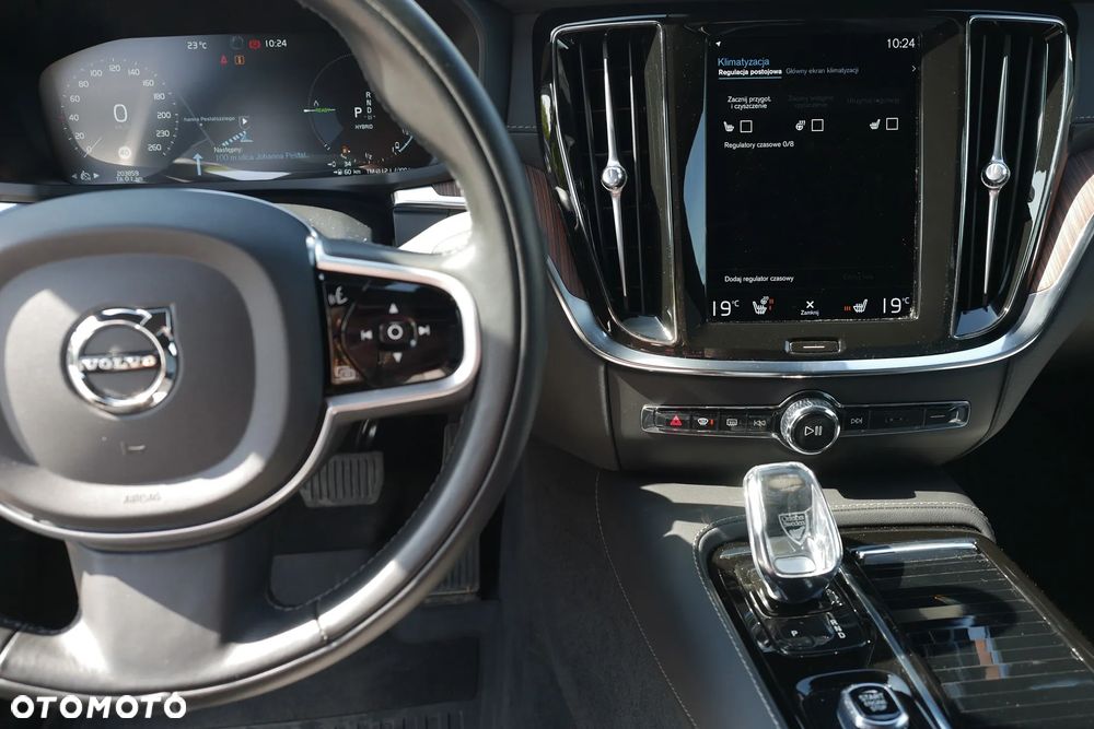 Volvo V60 T6 AWD Recharge Geartronic Inscription - 13