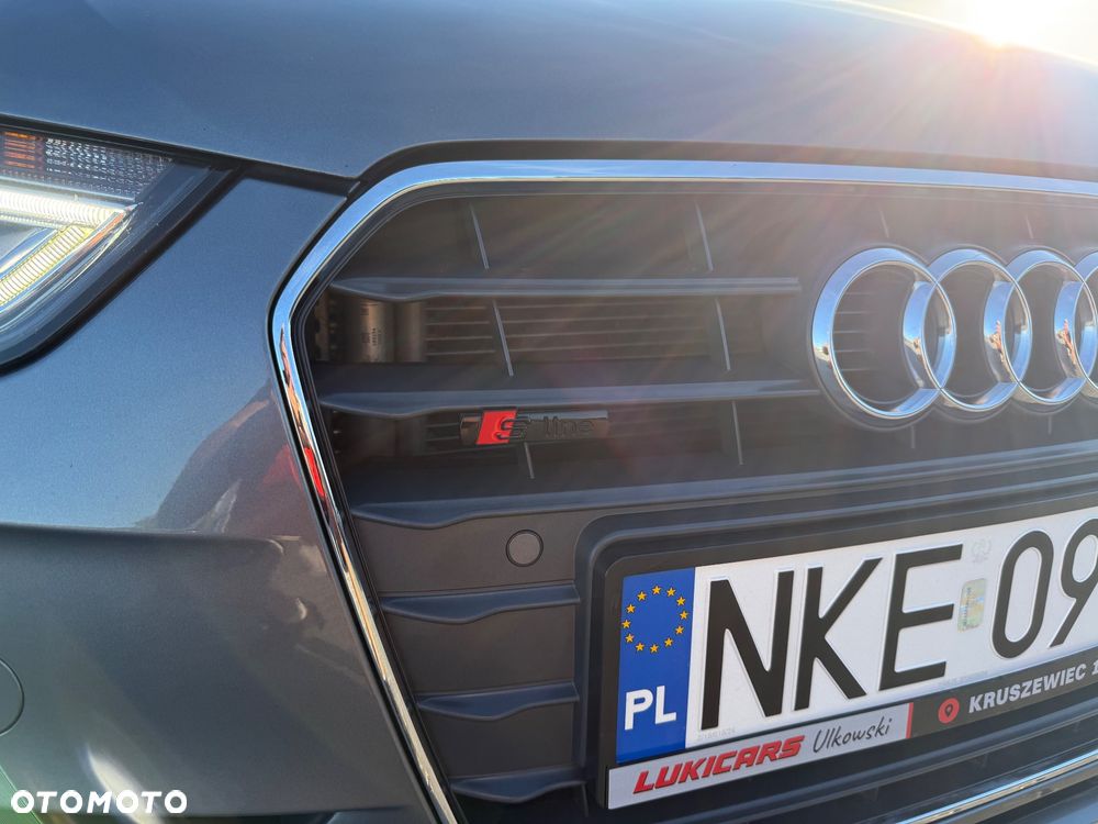 Audi A4 Avant 2.0 TDI DPF clean diesel S line Sportpaket - 19