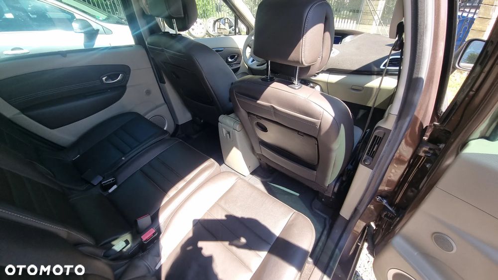 Renault Scenic TCe 130 Luxe - 10
