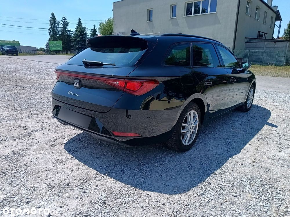 Seat Leon 1.5 eTSI Xcellence DSG - 3