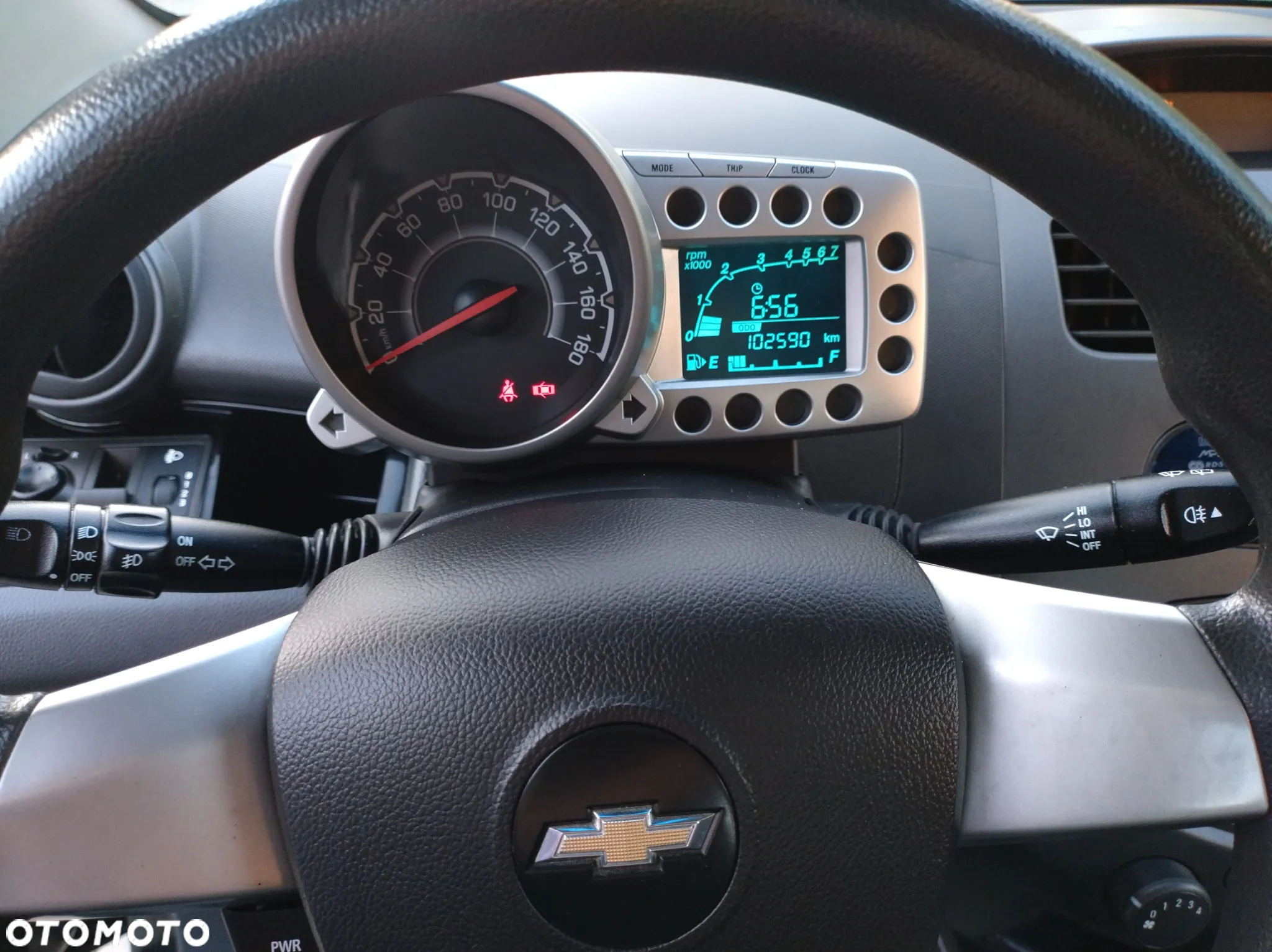 Chevrolet Spark 1.2 LT - 24