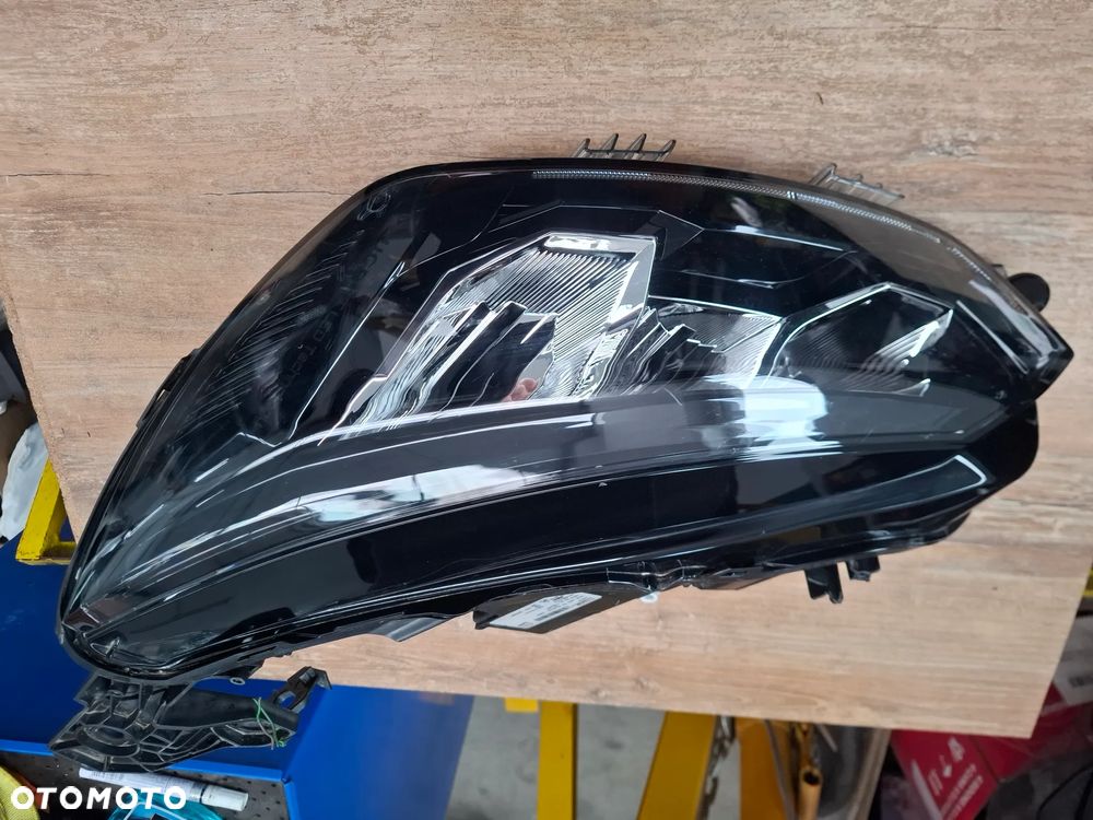 Peugeot 208 II lampa led lewy przód 9855524680 - 2