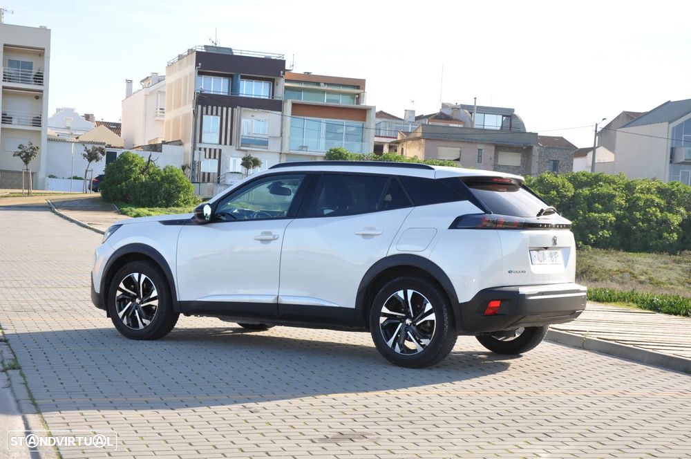 Peugeot e-2008 50 kWh Allure Pack - 11