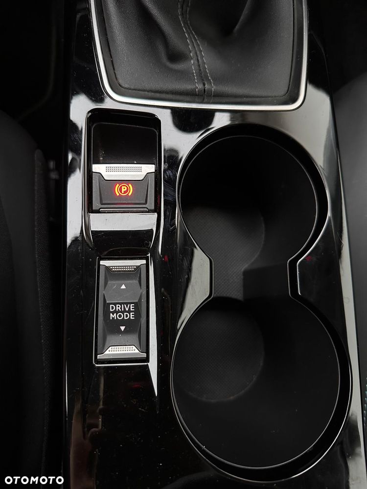 Peugeot 208 PureTech 100 Allure Pack - 21