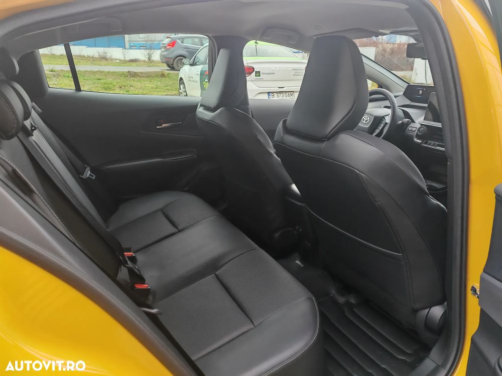 Toyota Prius 2.0 FWD PHEV Exclusive - 18