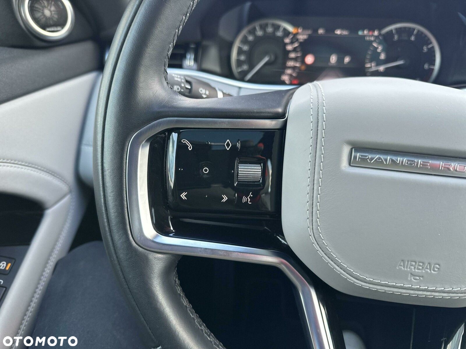 Land Rover Range Rover Evoque - 17