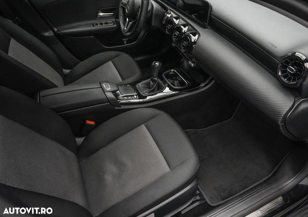 Mercedes-Benz A 160 Advanced Progressive - 12