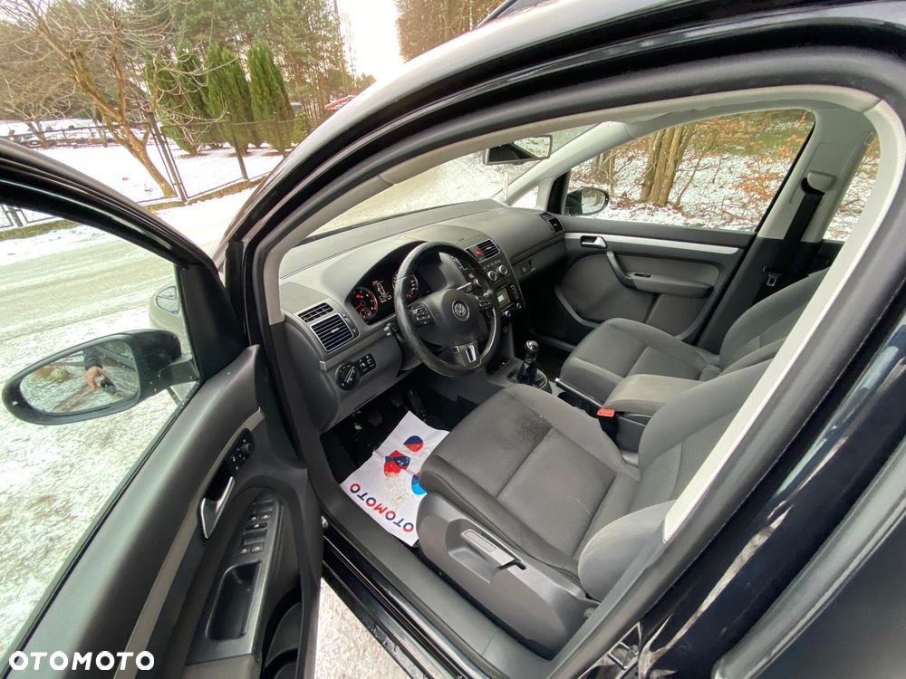 Volkswagen Touran 1.2 TSI STYLE - 6