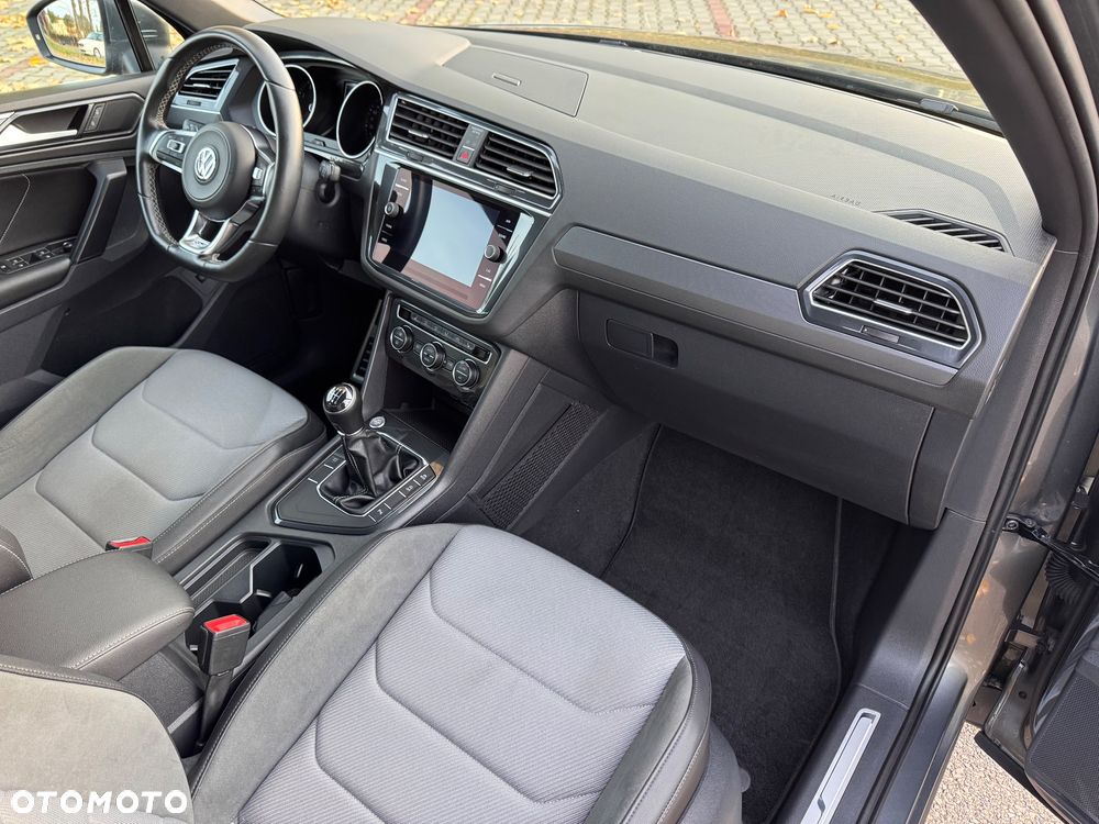 Volkswagen Tiguan - 23